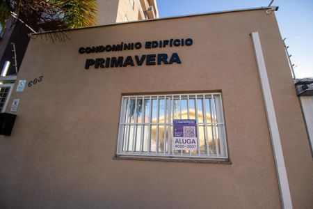 Apartamento para alugar com 52m², 2 quartos e 1 vaga Apartamento para alugar com 52m², 2 quartos e 1 vagaFachada