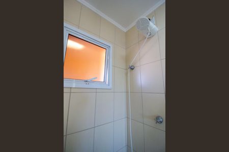 Banheiro de apartamento para alugar com 2 quartos, 52m² em Jardim das Flores, Sorocaba
