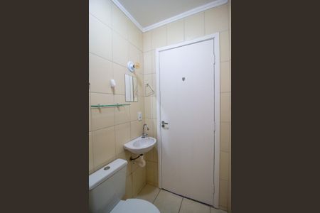 Banheiro de apartamento para alugar com 2 quartos, 52m² em Jardim das Flores, Sorocaba