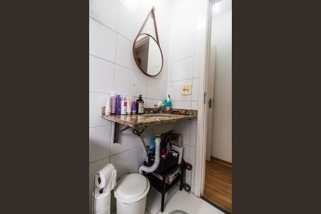 Apartamento à venda com 54m², 2 quartos e 2 vagas Apartamento à venda com 54m², 2 quartos e 2 vagasBanheiro da Suíte