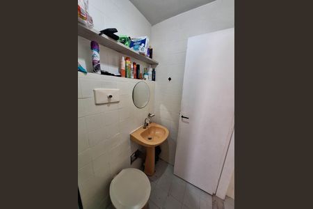 Apartamento à venda com 48m², 2 quartos e 1 vaga Apartamento à venda com 48m², 2 quartos e 1 vagaBanheiro social