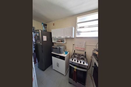 Cozinha de apartamento à venda com 2 quartos, 48m² em Barreto, Niterói
