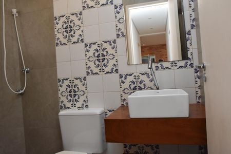 Apartamento para alugar com 71m², 3 quartos e 1 vaga Apartamento para alugar com 71m², 3 quartos e 1 vagaBanheiro Social detalhe pia
