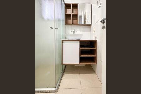 Banheiro Social de apartamento para alugar com 2 quartos, 56m² em Vila Planalto, São Bernardo do Campo