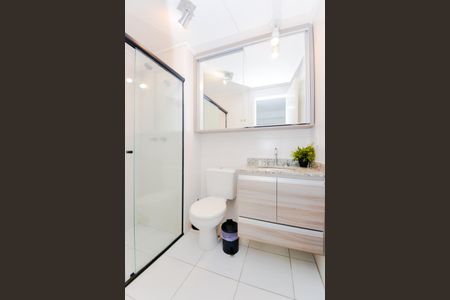 Banheiro de kitnet/studio para alugar com 1 quarto, 37m² em Portal dos Gramados, Guarulhos