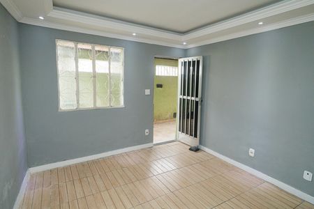 Sala de casa para alugar com 2 quartos, 95m² em Santíssimo, Rio de Janeiro