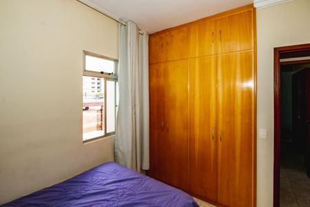 Apartamento à venda com 80m², 3 quartos e 2 vagasQuarto 2