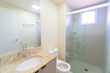 Apartamento para alugar com 73m², 2 quartos e 1 vaga Apartamento para alugar com 73m², 2 quartos e 1 vagaBanheiro da Suíte