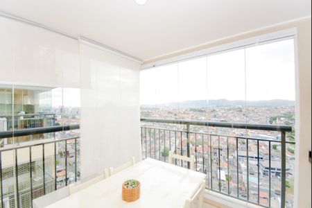 Varanda de kitnet/studio para alugar com 1 quarto, 38m² em Portal dos Gramados, Guarulhos