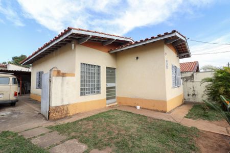 Casa para alugar com 162m², 3 quartos e 9 vagas