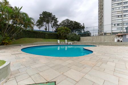 Apartamento para alugar com 90m², 3 quartos e 1 vaga Apartamento para alugar com 90m², 3 quartos e 1 vagaÁrea comum - Piscina