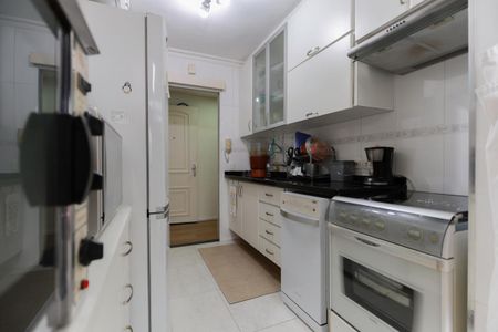 Cozinha de apartamento à venda com 3 quartos, 90m² em Vila Diva, São Paulo