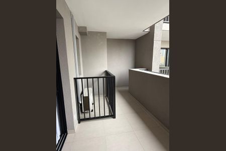 Apartamento à venda com 35m², 1 quarto e sem vaga Apartamento à venda com 35m², 1 quarto e sem vagaVaranda