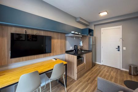 Sala/Cozinha de kitnet/studio para alugar com 1 quarto, 34m² em Vila Gumercindo, São Paulo