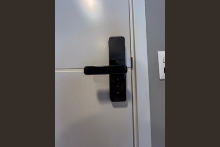 Fechadura Eletronica de kitnet/studio para alugar com 1 quarto, 34m² em Vila Gumercindo, São Paulo