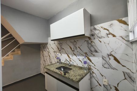 Cozinha  de casa de condomínio para alugar com 1 quarto, 48m² em Cidade Ocian, Praia Grande