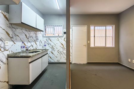 Cozinha/sala de casa de condomínio para alugar com 1 quarto, 48m² em Cidade Ocian, Praia Grande