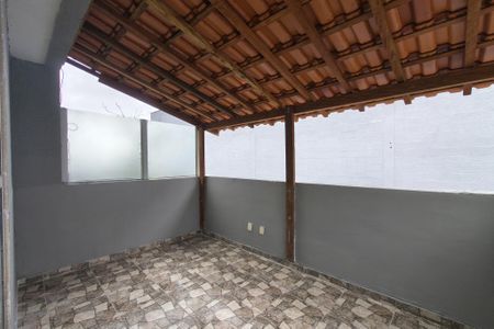 Casa de condomínio para alugar com 48m², 1 quarto e 1 vagaQuintal
