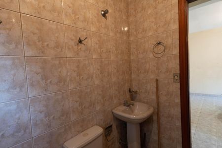 Casa à venda com 198m², 2 quartos e sem vagaBanheiro 1