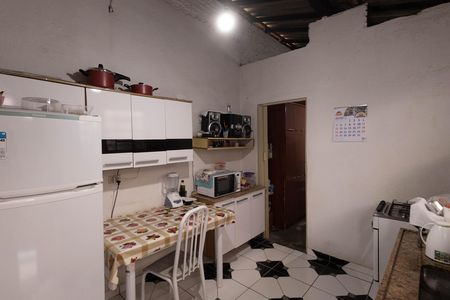Casa à venda com 198m², 2 quartos e sem vagaCozinha casa 3