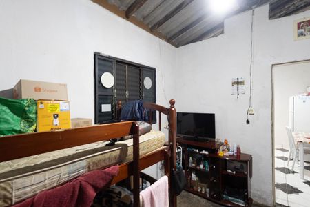 Casa à venda com 198m², 2 quartos e sem vagaQuarto casa 2