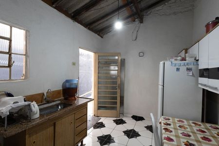 Casa à venda com 198m², 2 quartos e sem vagaCozinha casa 3