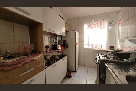 Cozinha de apartamento para alugar com 2 quartos, 50m² em Fazenda Itaim, Itaquaquecetuba