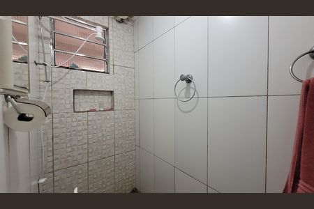 Banheiro de apartamento para alugar com 2 quartos, 50m² em Fazenda Itaim, Itaquaquecetuba