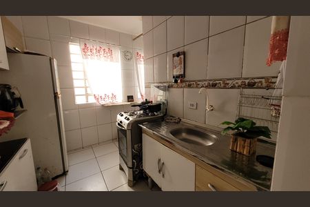 Cozinha de apartamento para alugar com 2 quartos, 50m² em Fazenda Itaim, Itaquaquecetuba