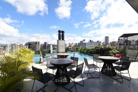 Área comum de kitnet/studio para alugar com 1 quarto, 34m² em Batel, Curitiba