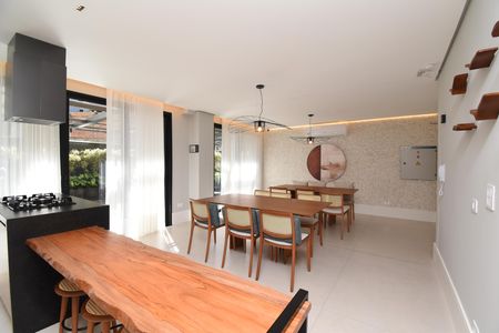 Área comum de kitnet/studio para alugar com 1 quarto, 34m² em Batel, Curitiba