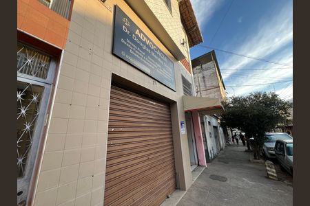 Fachada 2 de casa para alugar com 3 quartos, 78m² em Manoel Honório, Juiz de Fora