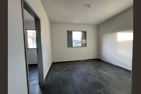 Casa para alugar com 78m², 3 quartos e sem vaga Casa para alugar com 78m², 3 quartos e sem vagaVista corredor para sala e quarto 1