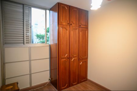 Apartamento à venda com 58m², 2 quartos e 1 vagaQuarto 2