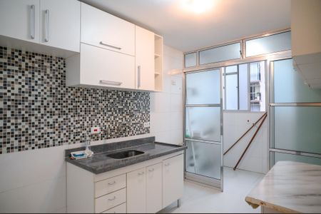 Apartamento à venda com 58m², 2 quartos e 1 vagaCozinha