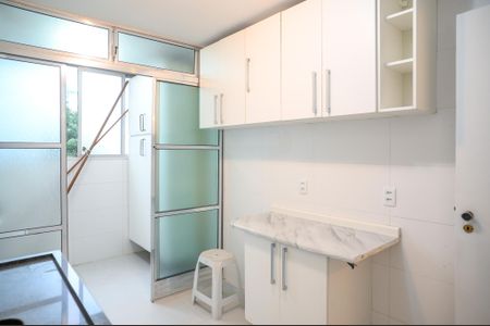 Apartamento à venda com 58m², 2 quartos e 1 vagaCozinha