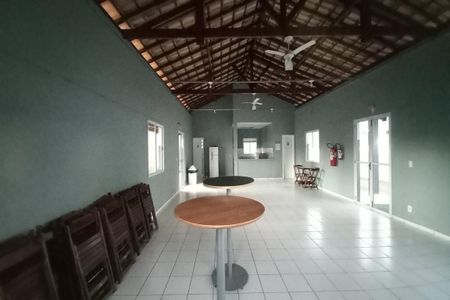 Apartamento para alugar com 45m², 2 quartos e 1 vaga Apartamento para alugar com 45m², 2 quartos e 1 vagaÁrea comum - Salão de festas