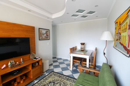 Apartamento à venda com 77m², 2 quartos e 3 vagas Apartamento à venda com 77m², 2 quartos e 3 vagasSala