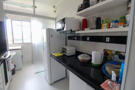 Apartamento à venda com 77m², 2 quartos e 3 vagas Apartamento à venda com 77m², 2 quartos e 3 vagasCozinha