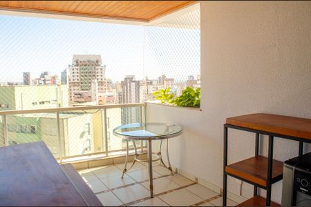 Apartamento para alugar com 4 quartos, 120m² em Setor Oeste, Goiânia