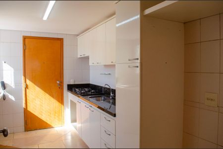 Apartamento para alugar com 4 quartos, 120m² em Setor Oeste, Goiânia
