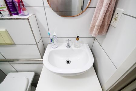 Apartamento para alugar com 55m², 2 quartos e 1 vaga Apartamento para alugar com 55m², 2 quartos e 1 vagaBanheiro