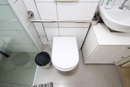 Apartamento para alugar com 55m², 2 quartos e 1 vaga Apartamento para alugar com 55m², 2 quartos e 1 vagaBanheiro