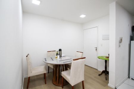 Apartamento para alugar com 55m², 2 quartos e 1 vaga Apartamento para alugar com 55m², 2 quartos e 1 vagaSala de Jantar