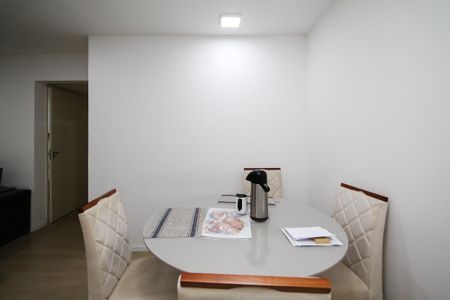 Apartamento para alugar com 55m², 2 quartos e 1 vaga Apartamento para alugar com 55m², 2 quartos e 1 vagaSala de Jantar