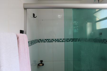 Banheiro de apartamento à venda com 2 quartos, 45m² em Santa Cruz, Belo Horizonte