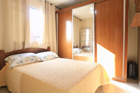 Quarto de apartamento à venda com 2 quartos, 45m² em Santa Cruz, Belo Horizonte