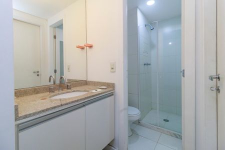 Apartamento para alugar com 47m², 1 quarto e 1 vaga Apartamento para alugar com 47m², 1 quarto e 1 vagaBanheiro
