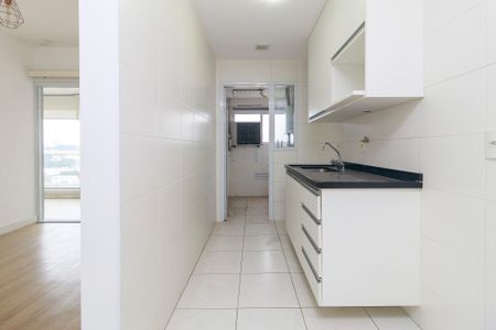 Cozinha de apartamento para alugar com 1 quarto, 47m² em Campo Belo, São Paulo
