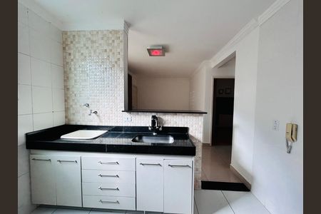 Apartamento para alugar com 2 quartos, 55m² em Cabral, Contagem